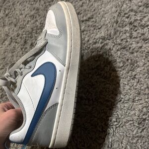 Nike shoes youth 4.5